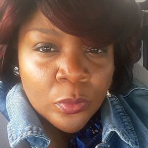 Meet your Posher, Charlette